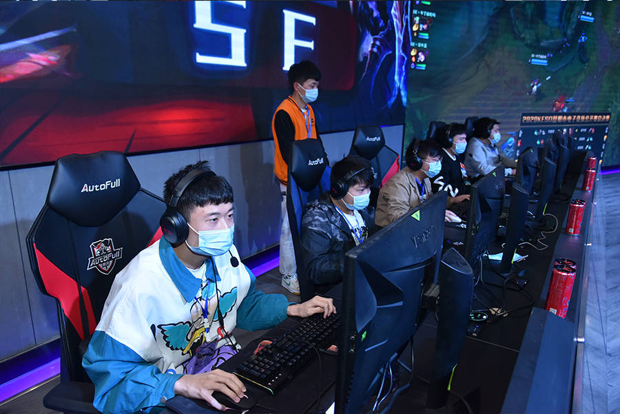 班人有着精 班人有着精