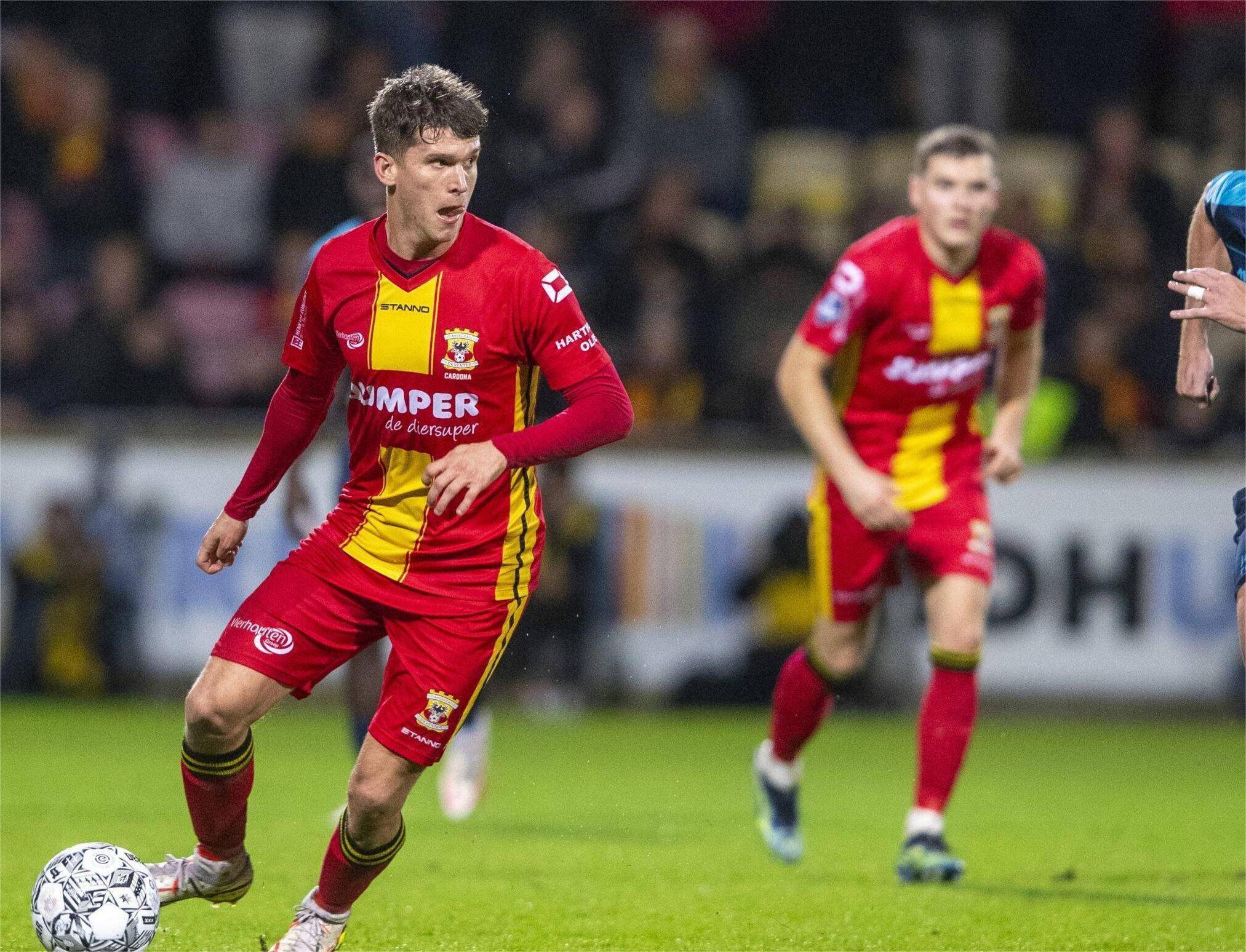 不断施加压 不断施加压